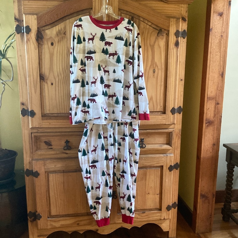 Women PJ Place red green bear tree  2 piece pajama set size XL